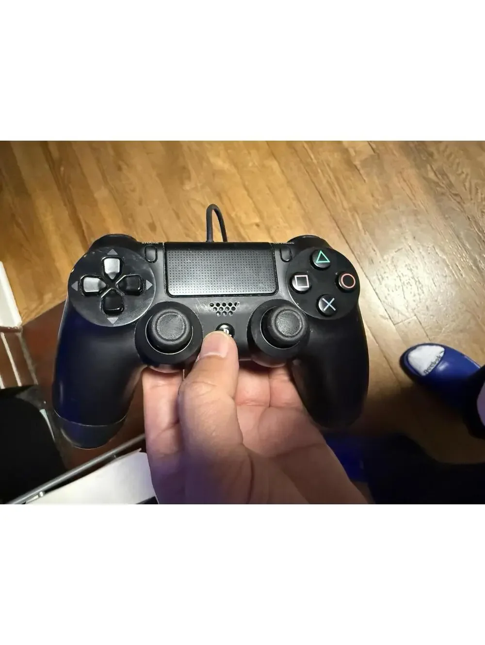 Sony PlayStation 4 PS4 - 500GB Jet Black Console & CONTROLLER - Good Condition